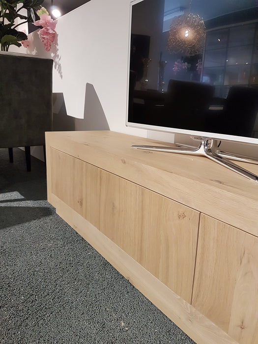 etv034-tv-meubel-eiken-helder-vermeer