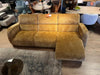 3-zits bank geel met hoge vast rug, rechterkant met relax, fluweel geel