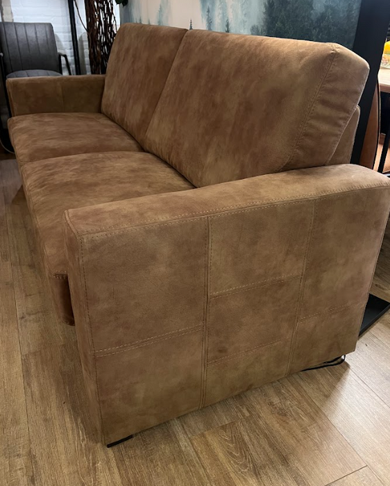 Clara-3-zits-bankleer-look-lichtbruin-aardetint-utrecht-sale-uitverkoop-showmodel-stiksel