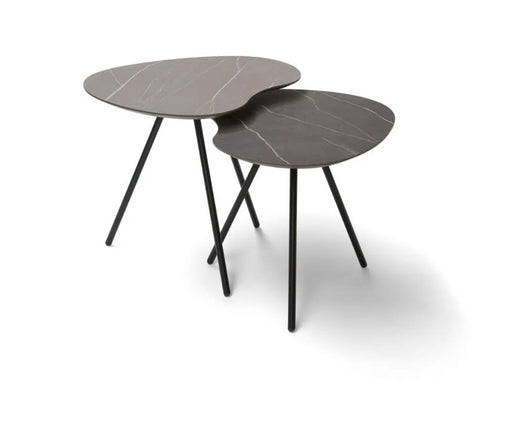 Cloudy hoek tafels brees new world HPL marmerlook