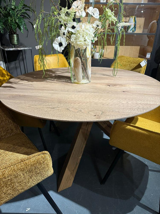 Ronde eikenhouten eettafel met houten onderstel | Maatwerk ook mogelijk!