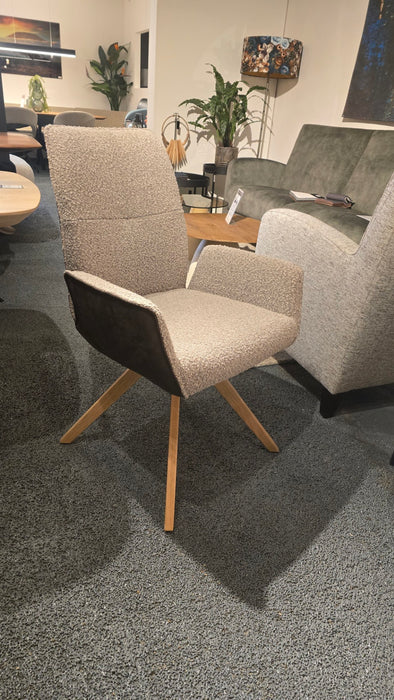 Hjort Knudsen Eetkamerstoel hoge rug – Set van 6  Showmodel