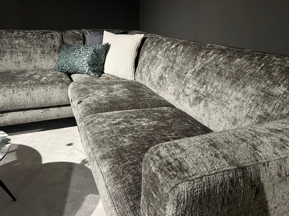 Hoek-bank-elementen-Savana-Anker-L253xB253xD88cm-zitmeubel-zilver-grijs-velvet-velours-vastekussens-pootjes-zwart-sale-uitverkoop-Bilthoven-showmodel