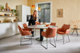 Kiq eetkamerstoelen op slede cognac leer Steely-XL eettafel organisch Bree's New World