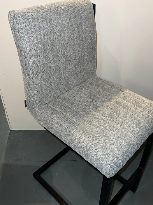 Label51-Barkruk-Milo-grijs-Zinc-Weave-zwart-metaal-Zithoogte-65cm-laag-bilthoven-Barkrukken-barstoel-Utrecht-showmodel-sale-uitverkoop