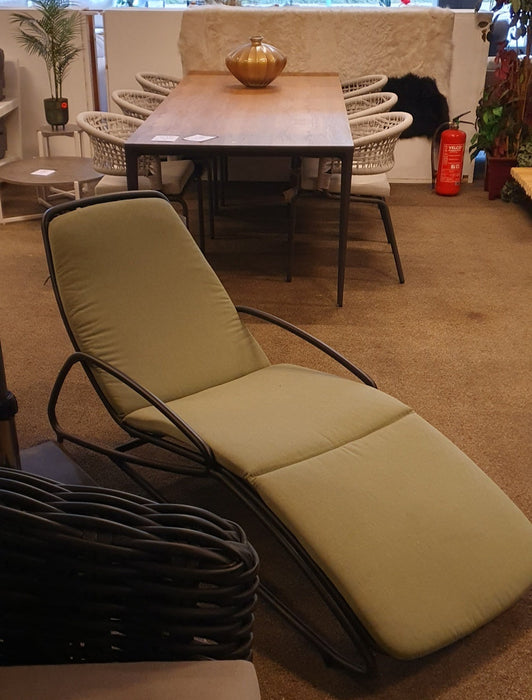 Yoi ligbed Youkou Almond Green | showmodel