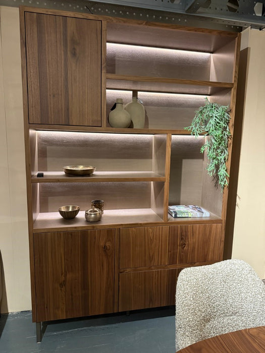 Vermeer Meubelen – Trento Noten vakkenkast