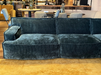 Plantani-blauw-ribstof-zitzak-hoekbank-plofbank-loungebank-vlinderstiksel-uitverkoop-sale-utrecht-318x253cm-easysofa