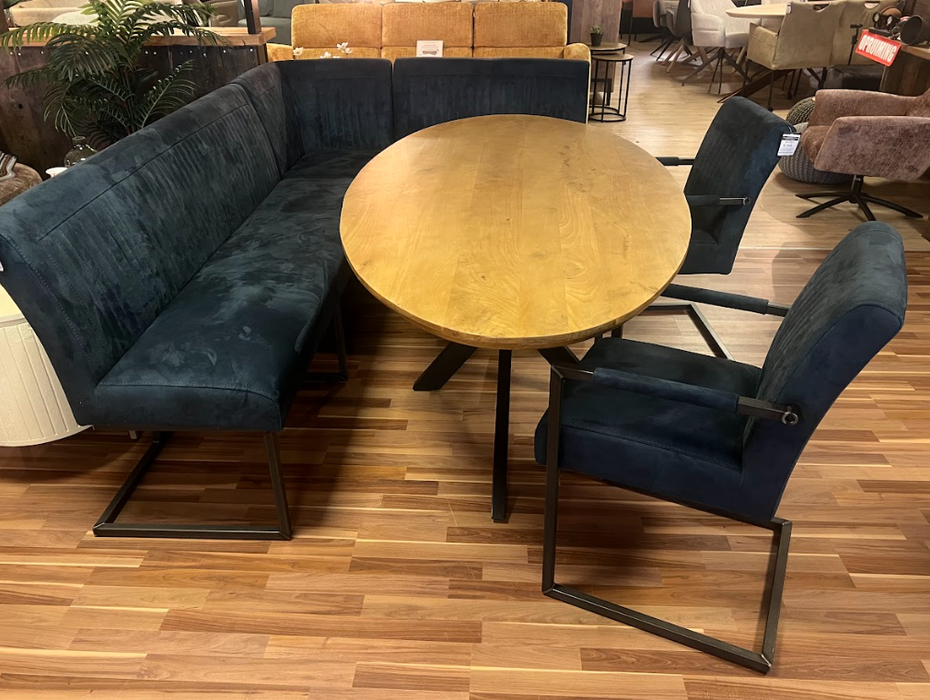 Todd-eetkamerbank-2-stoelen-sledepoot-swingframe-industrieel-suede-blauw-utrecht-sale-uitverkoop