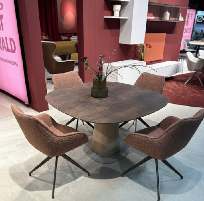 bronze eettafel van bree's new world Storq vierkant