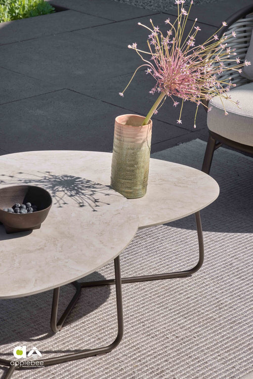 bronze salontafelset pine key apple bee