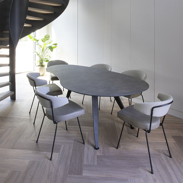 Cloudy HPL eettafel organische vorm brees new world HPL agaatgrijs