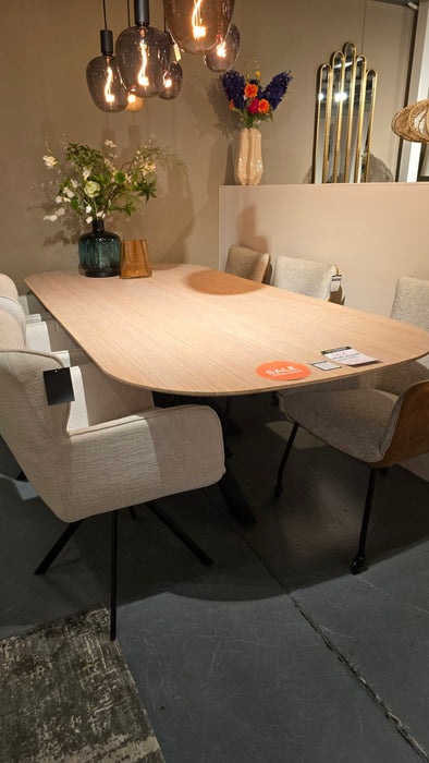 deen ovale eiken eettafel outlet