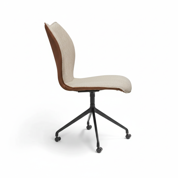 kiq eetkamerstoel zonder armleuning op wielen bree's