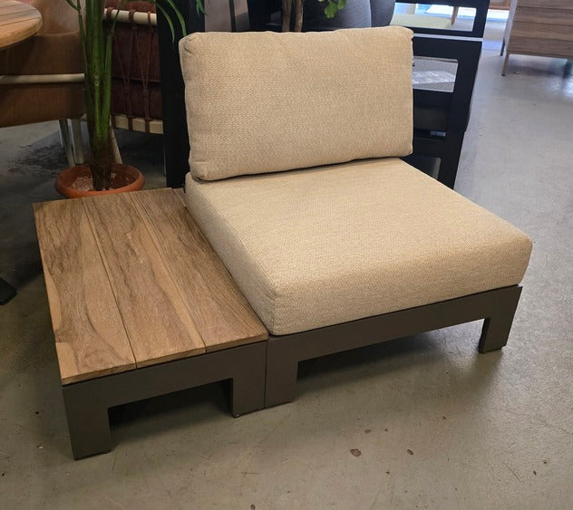 loungechair en sidetable stick en more sale apple bee