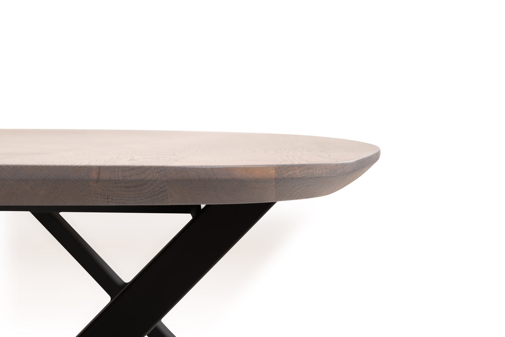 massief houten tafel met x poot mira