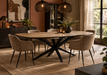 mooie deens ovale uitschuiftafel vera in houtlook te zien in showroom