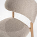 taupe eetstoel met houten poten mikky