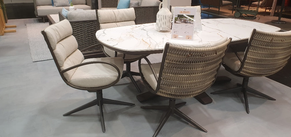 tuinset camp bay bronze zazibar tafel te zien in showroom regio utrecht