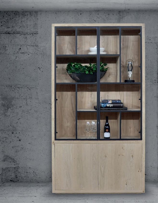 Vermeer Puur vitrinekast met versprongen vakken