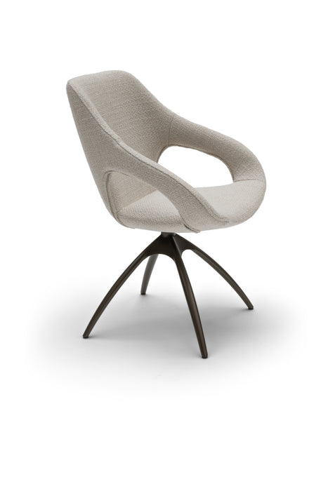 witte organische stoel quby bree's new world