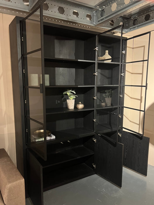  zwart-vitrine-buffet-opberg-kast-glas-eiken-Utrecht-Bilthoven-modern-uitverkoop-strak-showmodel-sale
