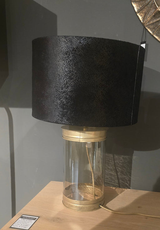 zwarte lamp met glazen voet en gouden accenten outlet